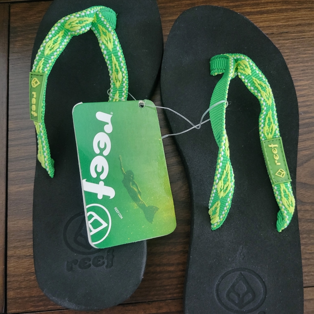 Bundle Reef Women's sandals. Sz. 4